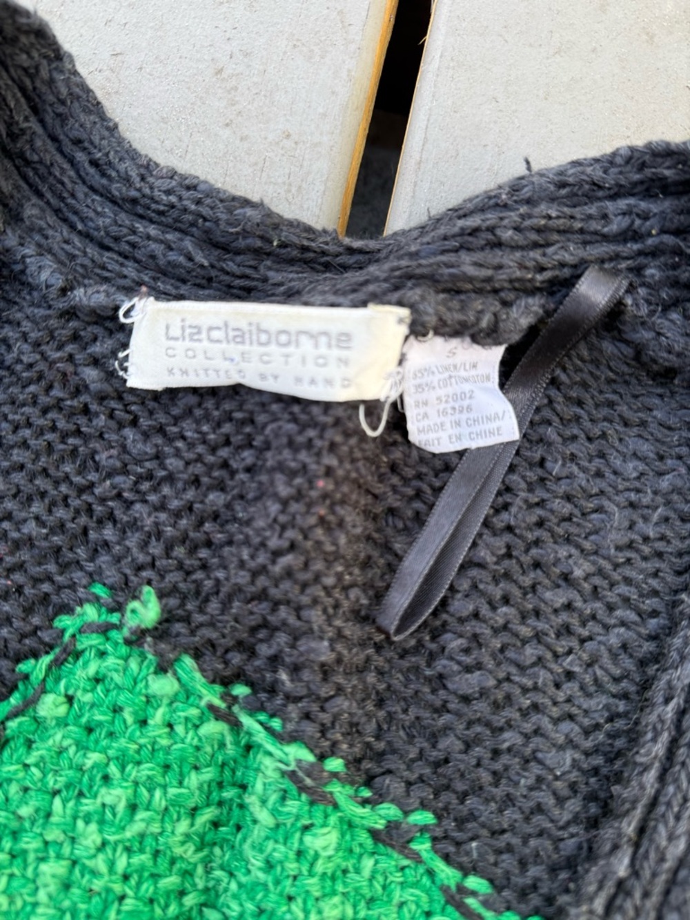 Vintage 80s Liz Claiborne Black Chunky V-Neck Cardigan with Colorblock Texture - Picture 4 of 7